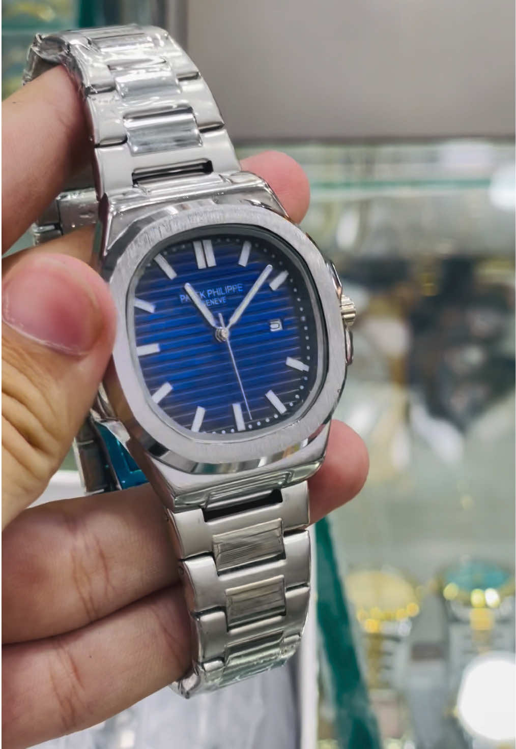 🔵 BLUE ELEGANCE | HAUTE HORLOGERIE MASTERPIECE 🔵 Discover timeless sophistication with this exquisitely crafted timepiece, featuring a stunning sunburst blue dial paired with a polished silver chain and housed in a slim, refined case. This watch embodies the highest standards of Swiss-inspired craftsmanship with its elegant design and premium details. ✨ KEY FEATURES ✓ Deep blue guilloché dial with sunray finish ✓ Polished silver stainless steel bracelet ✓ Slim, elegant case with sapphire exhibition back ✓ Precision quartz movement ✓ Anti-reflective sapphire crystal ✓ 50M water resistance ✓ Delicate Roman numeral markers 📦 INCLUDES · Luxury velvet presentation box · Certificate of authenticity · Care kit and maintenance guide 📲 MAKE IT YOURS Contact: 03459900595 (Call/WhatsApp) Worldwide Shipping • Discreet Packaging • Trusted Quality 