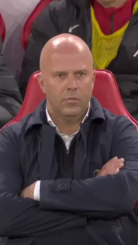 ayook dong Ipul, terapin prinsip siapapun yang cetak gol yang penting menang jangan Maruk gimanaa menurut kalian KOPS?? #Liverpool #YNWA #ArneSlotOut #LFCFans #PremierLeague 