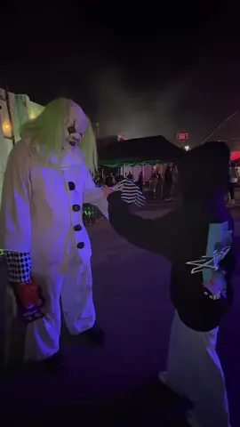 Fun fact the clown guy actually walked away sadly and I felt rly bad 😭😭 #fyp #frightnights #halloween #withthemotion #foryou 