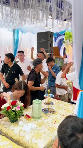 Tay đâu tay đâu …. 😂😂😂😂#SunStudio #chụpảnhcưới #ảnhcướiTHÁIBÌNH 