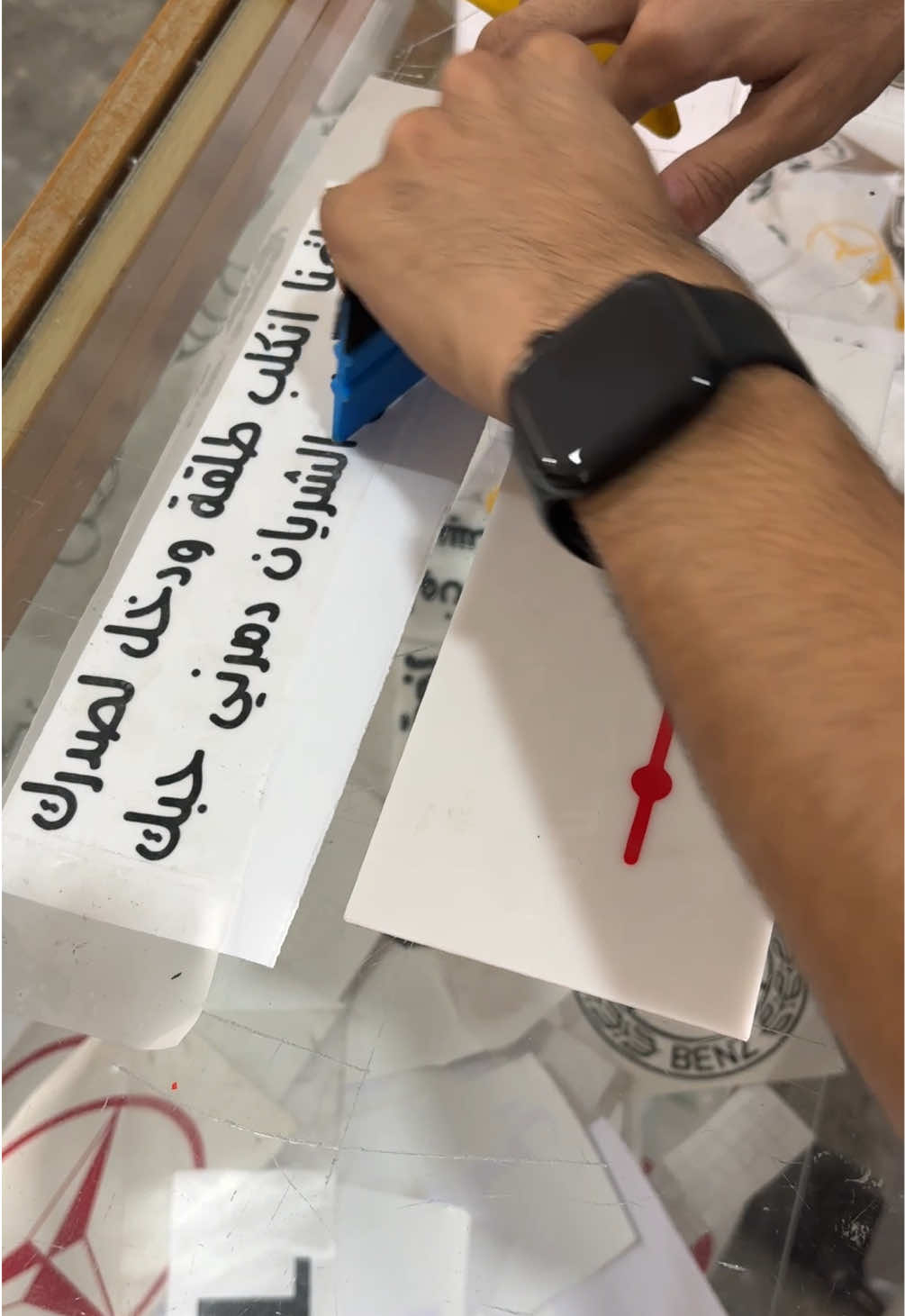 اتكب على الشريان دمرني حبك🤩 شو عبالك نصمملك نحنا بالخدمة توصيل الى كل لبنان🇱🇧 📞81 249 867 حالات-طريق قرطبا المدينة الصناعية #شاحنات_مرسيدس_بنز🇩🇪 #marcghanem_ #شاحنات_لبنان 