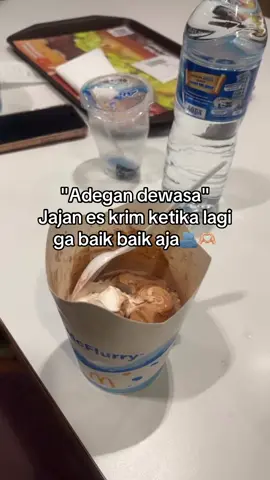 Akan ku hadapi semuanya, tapi bentar jajan eskrim dulu🍦 @syffa 