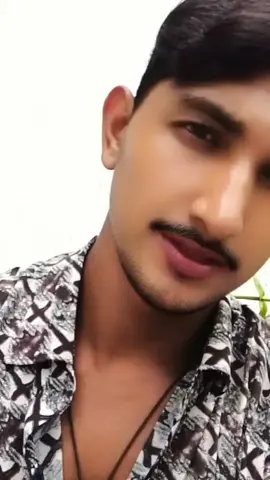 #ချစ်စရာတခုပြမယ် #ခေတ်စားနေလို့လုပ်ကျိတာ😙💖 #သီချင်းလေးကြိုက်လို့ပါ 