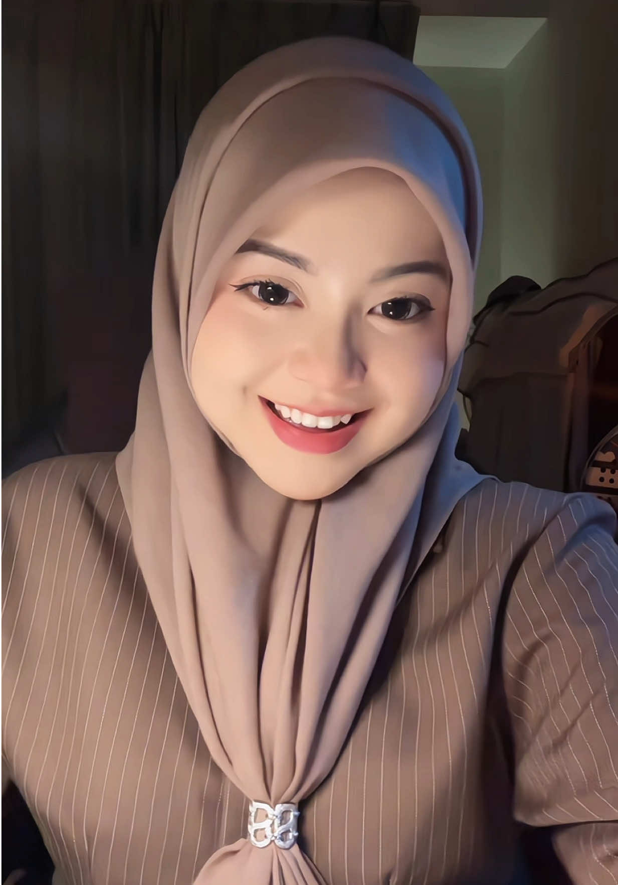 Alamak aku jatuh cinta :)