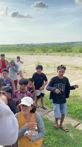 We went to North Cebu to give relief goods, focusing on the mountain areas. It breaks our hearts to see them asking for rice and water. To those planning to help, please include the mountain areas many people there are still in need.😢😩 #cebuearthquake #northcebu #cebu #bangoncebu #earthquakecebu 