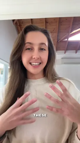 Finances are cool I promise!!! 💰 #moneytok #filmindustry #freelancertips #savingtips 