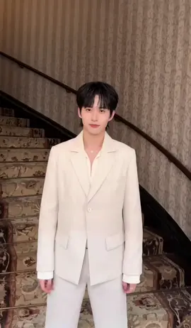 งื้อออวันนี้มาตรีมขาว หล่อมาก ไอ่เด็กของแม่ สวีเจิ้นเซวียน 05.10.25 ยอดขายปังๆนะลูก #สวีเจิ้นเซวียน #xuzhenxuan #บันทึกส่วนตัวของอู๋เสีย #fyp #อู๋เสีย 