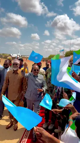 MadaxweynahaJFS Mudane Xasan Sheekh Maxamuud  oo  gaaray Magaalada Kismaayo.