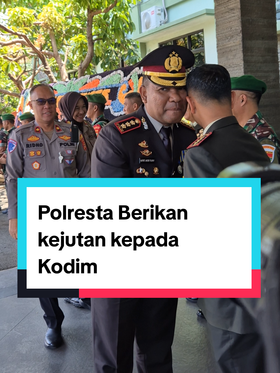 Polresta Bandar Lampung berikan kejutan kepada Kodim 0410 Kota Bandar Lampung #polresta #polisi #lampung #fyp #bandarlampung 