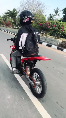 info nyore👋🏻🕺 #crflimit🚀 #surex #supermotoherex #crf150l #platpstyle⚡ 