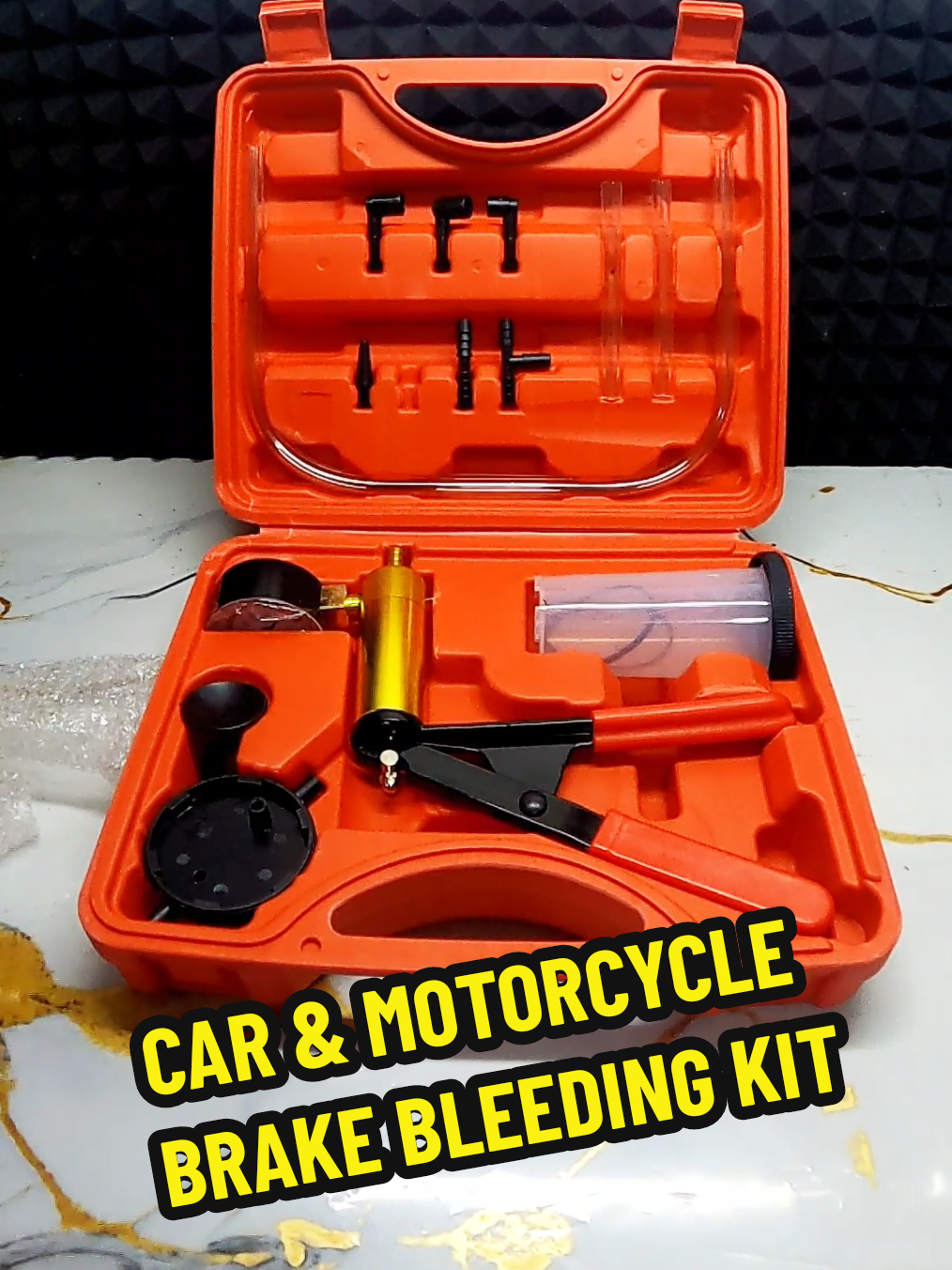 CAR AND MOTORCYCLE BRAKE BLEEDING KIT
