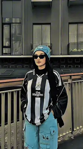 Jersey retro newcastle vintage kecee abisss cek keranjang kuning mumpung masih promo .  #jersey #newcastle #ootdfashion #trend 