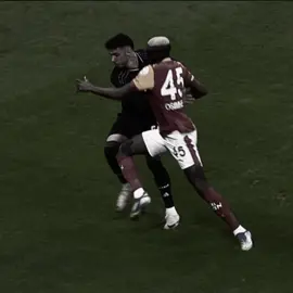 maskeli maymuna gecit vermedi baba #emirhantopçu #victorosimhen #besiktas #tammyabraham #fyp 