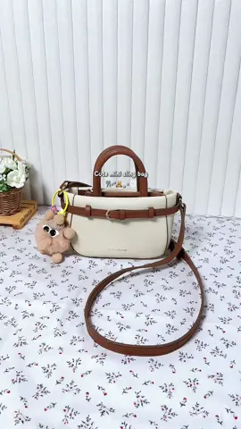 Tas nya lucu 🫶✨ #taswanita #slingbag dwi pique les catino
