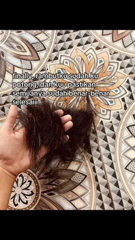 meskipun cuman se’cuil yg ku potong stdkny rmbutku tdak spnjng kmarin lgi. #fyppp #moveon #xybxa #moots 