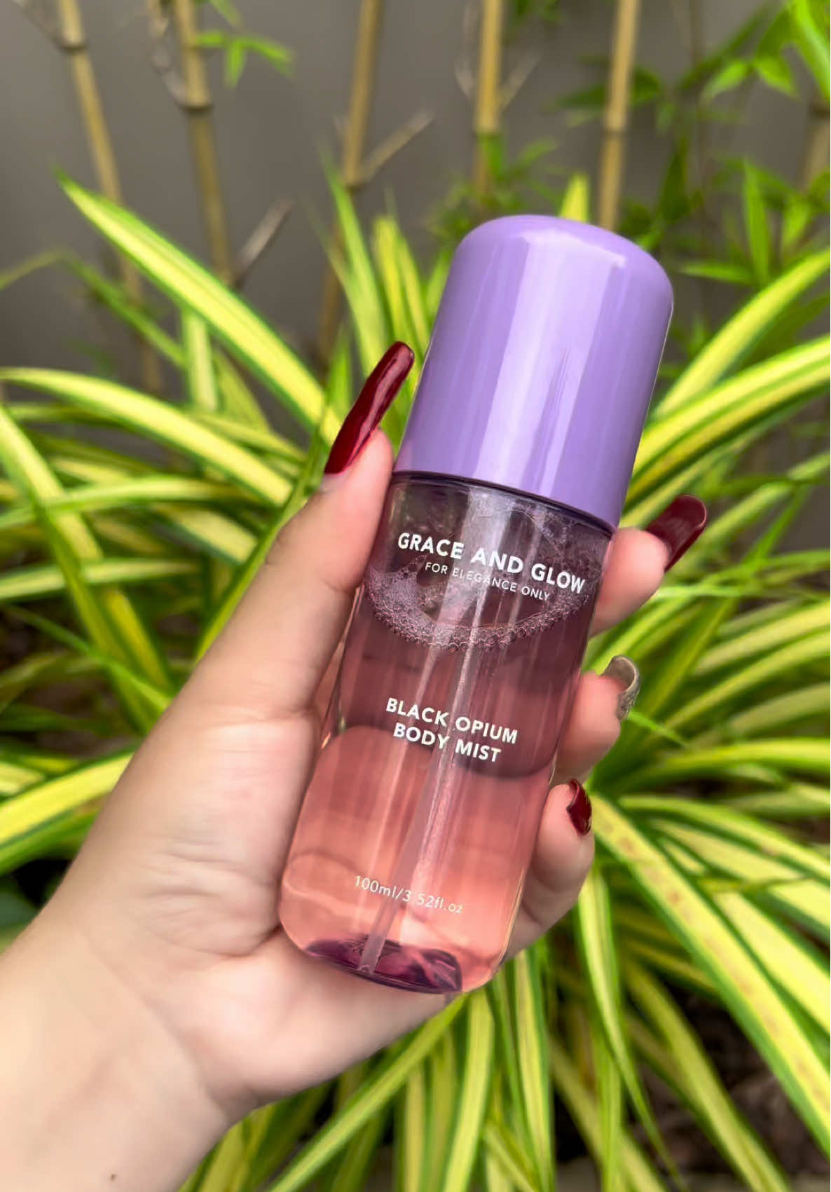 Xịt thơm Body mist hương Black #emkieutaphoa #xitthombody #xitthombodymist #xitthombodymistblack #nuochoabodymist