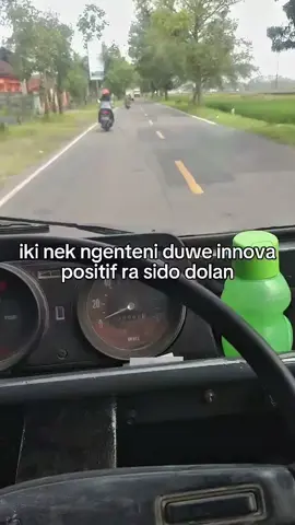 Sing penting podo kijang e, iki malah mbah e innova 🤭 #blitar24jam #toyotakijang #kijangdoyok 