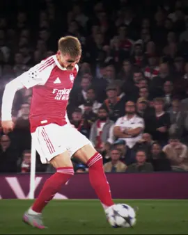 slowly coming back to his best 🤩✨ #arsenal #edit #viral #odegaard #blowup 