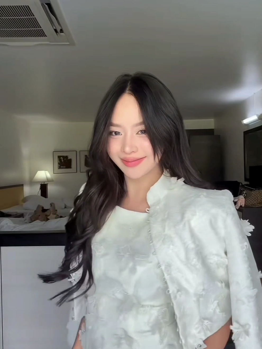 Day 2 tại Thailand 🇹🇭  Hôm nay Thủy làm giám khảo trong phần PVK của Miss International Thailand 2025 🎤👑 #HuynhThiThanhThuy #HoahauThanhThuy #MissInternational #MissInternational2024 