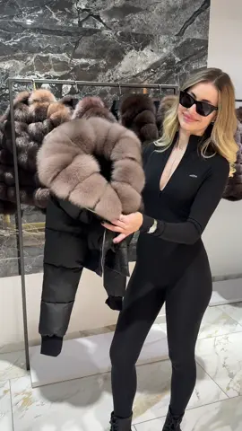 Куртка с мехом, в наличии😍 Для заказа пиши в инстаграм/телеграм @fursshop_ua #шуба #пуховик #куртка #рекомендации 
