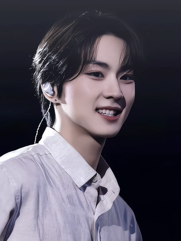 kemeja plus jam tangan cakep bgtt won😩 #jungwon #enhypen #fyp 