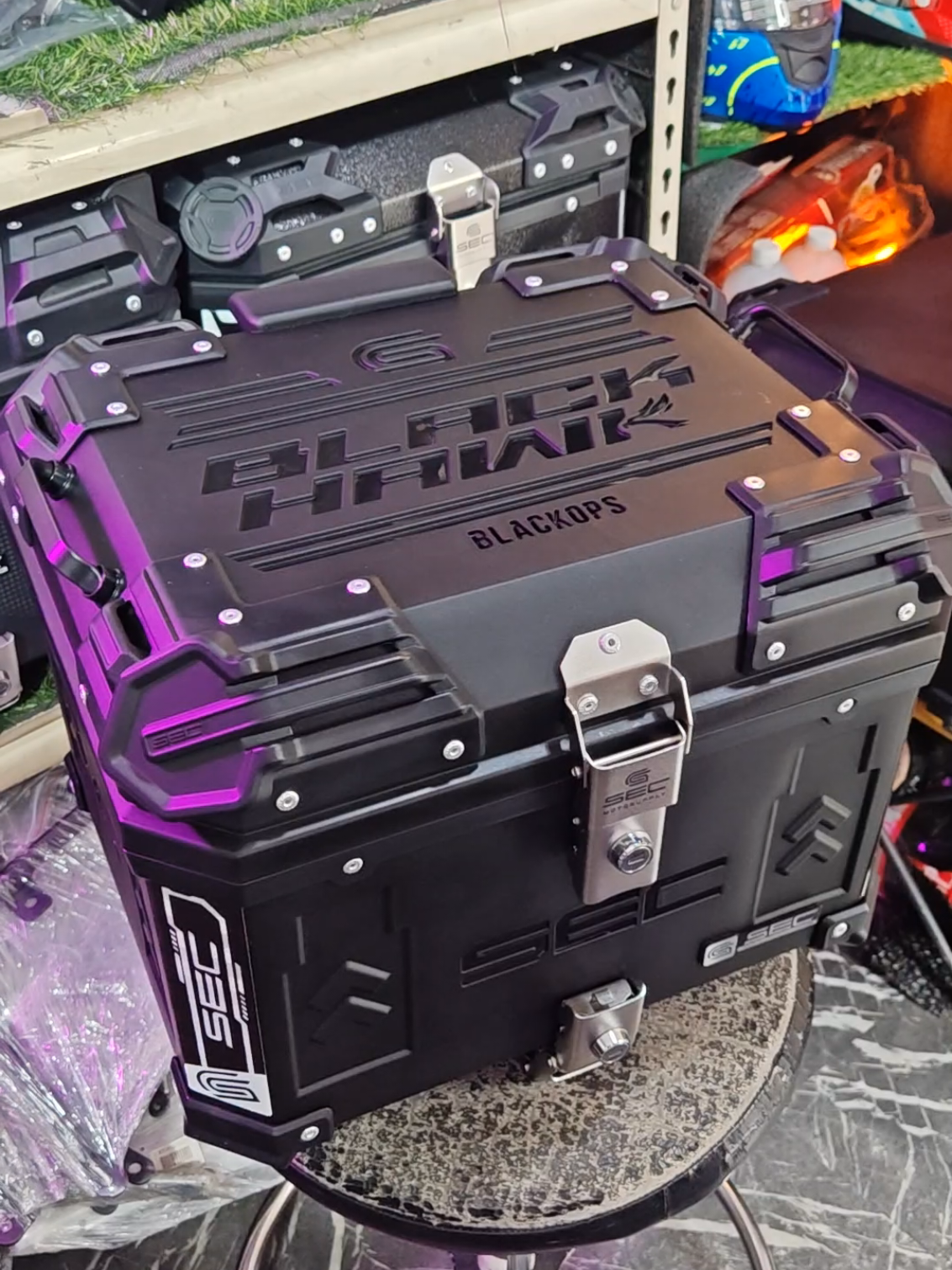 Sec Black Hawk 45L Abs Hard Plastic Topbox #topbox #topboxformotorcycle #hardplastictopbox #45ltopbox #sectopbox 