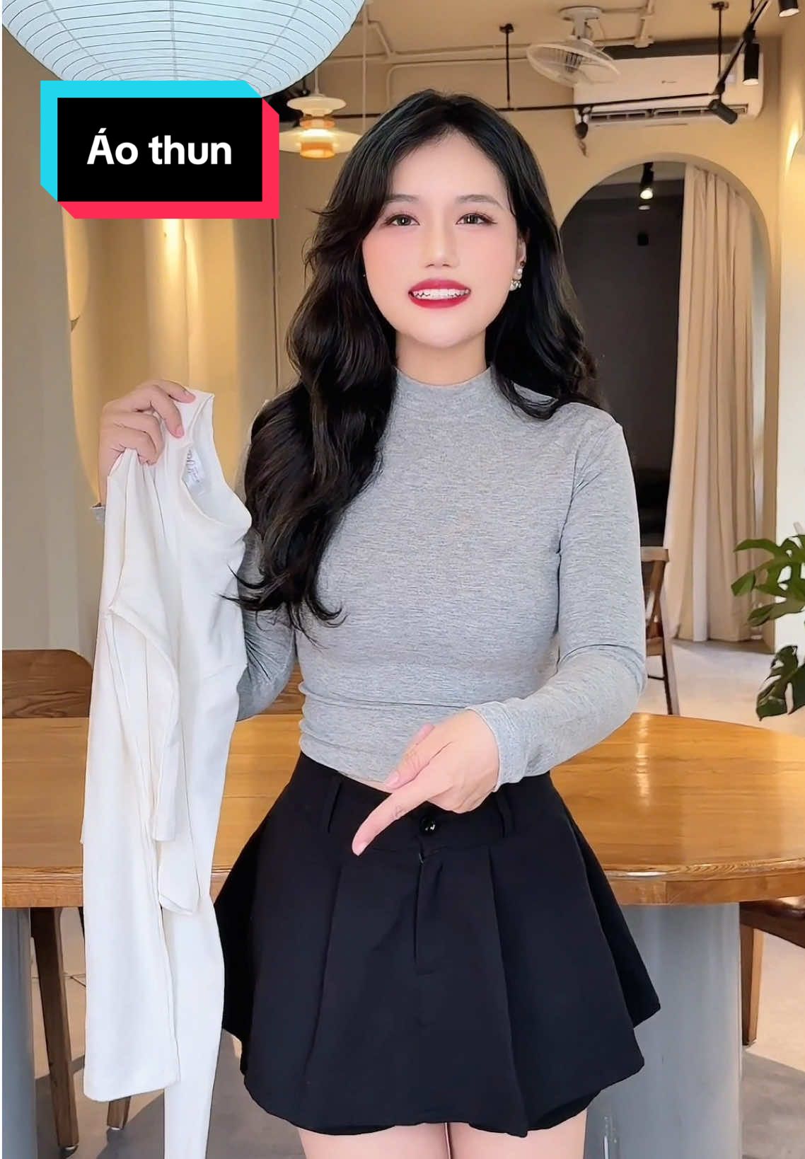 Áo thun dáng ngắn xinh nè #aothunchonu #aocroptopnu #phoidoxinh #fypシ゚ #hienhoidieu 