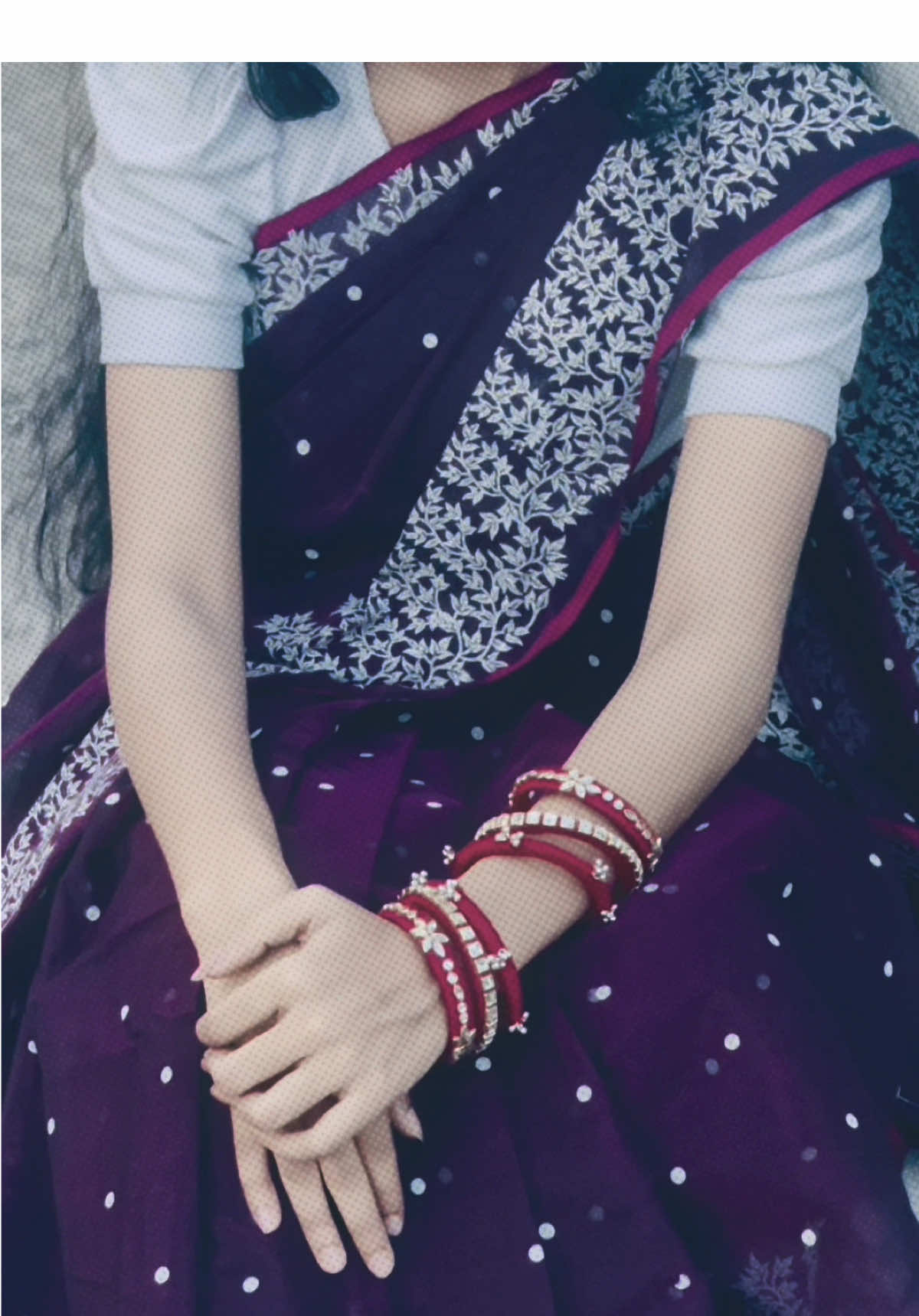 Saree , Churi - From @FA TIHA’S Stylish Trends  🫶🏻#CapCut 