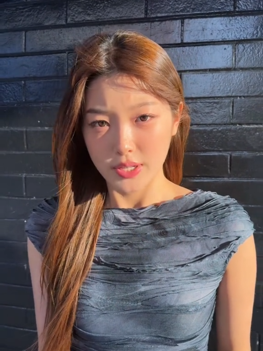 how so? I love you follow me . . . . . #katseye_yoonchae #katseye #hayatim #katseye #backbenchersonflipkart @KATSEYE @LARA RAJ 