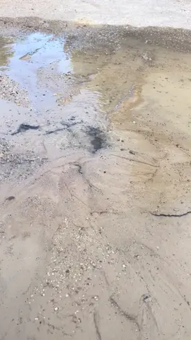 Έχει ενημερωθεί η ΕΥΔΑΠ για την συγκεκριμένη ζημιά και αναμένουμε την αποκατάσταση