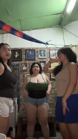 at napapayag ko nanaman nga sila mag tiktok mga be! ifollow niyo na silaaaaa! @Raveeee @ncllbn_ #emlubina #makeitvirаl #fakebodyy⚠️ 