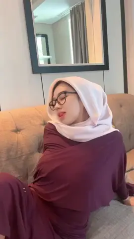 #hijabstyle #parfumviral #stepmom #viraltiktok #cewekcantik 