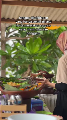 ✨🦐 donKING Seafood 🍽️✨ 🦐Rumah Makan Seafood 🛻JEEP ADVENTURE ⛺️Sewa Gazebo, Kano & Snorkeling ⏰Daily Open 06:00-18:00 WIB 📍Pantai SADRANAN, Gunungkidul, DIY 📞 WhatsApp : 0889-8977-2646 📲 Tiktok & Instagram : @donking.seafood #jogja #donkingseafood #pantaisadranan #gunungkidul #pantaigunungkiduljogja      