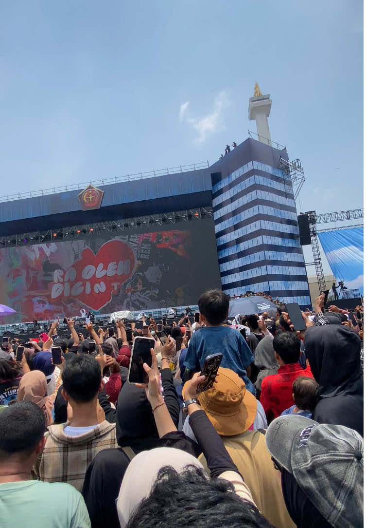 Keluh kesah Mu nonton NDX Di Monas Hari Ini Apa?? #ndx #ndxakafamilia #huttnimonas #monas #xybcafyp 