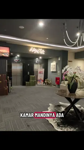 Hotel yang nyaman, ada kolam renang, sauna dan dikamar tersedia bathtub, viewnya cakep. Kamarnya mewah banget. Parkir gratis dan stafnya ramah semua. 4/5👌 #hotel #staycation #staycationtangerang #staycationtangerang #hotelnaritatangerang 