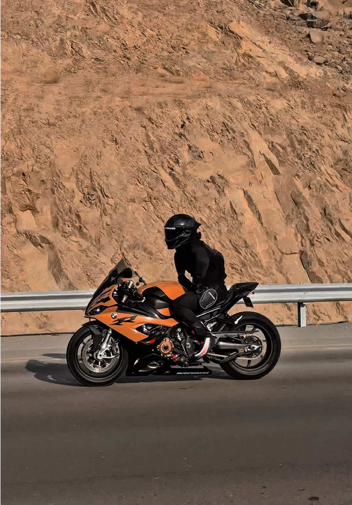 لستم مجبرين على البقاء نعطيكم حق الرحيل ولكن بلا دعوة . . . . #biker #دراجات_نارية #pov #دباب  #بايكر 