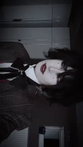 #LENOREVANDERNACHT wanted to do a transition but i got annoyed sry:(( #nevermore #nevermorewebtoon #lenorecosplay #lenorenevermore 