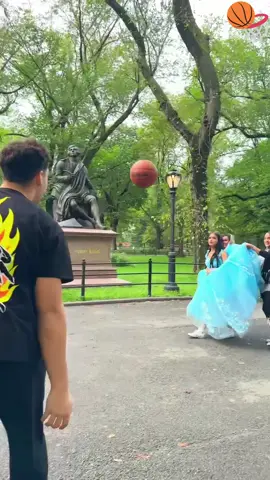 Street Basketball Challenge 🥳🥳#usa🇺🇸 #tiktok #hot #happy #basketball 🏀 