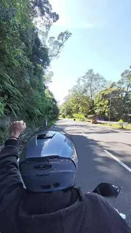 sarangan with you 🫶🏻😍 #sarangan #tawangmangu #fypage #vario 