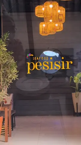 Gak kemana mana..seafood..pasti balik lagi kesini..✅😍 #seafoodrestaurant #kulinerbintaro #pesisirseafood 