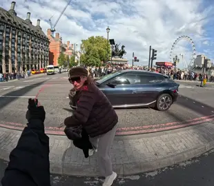 Another day but same pickpocket🦅 #pickpocketing #pickpocketlondon #attenzionepickpocket #londonhotspots #bigben 