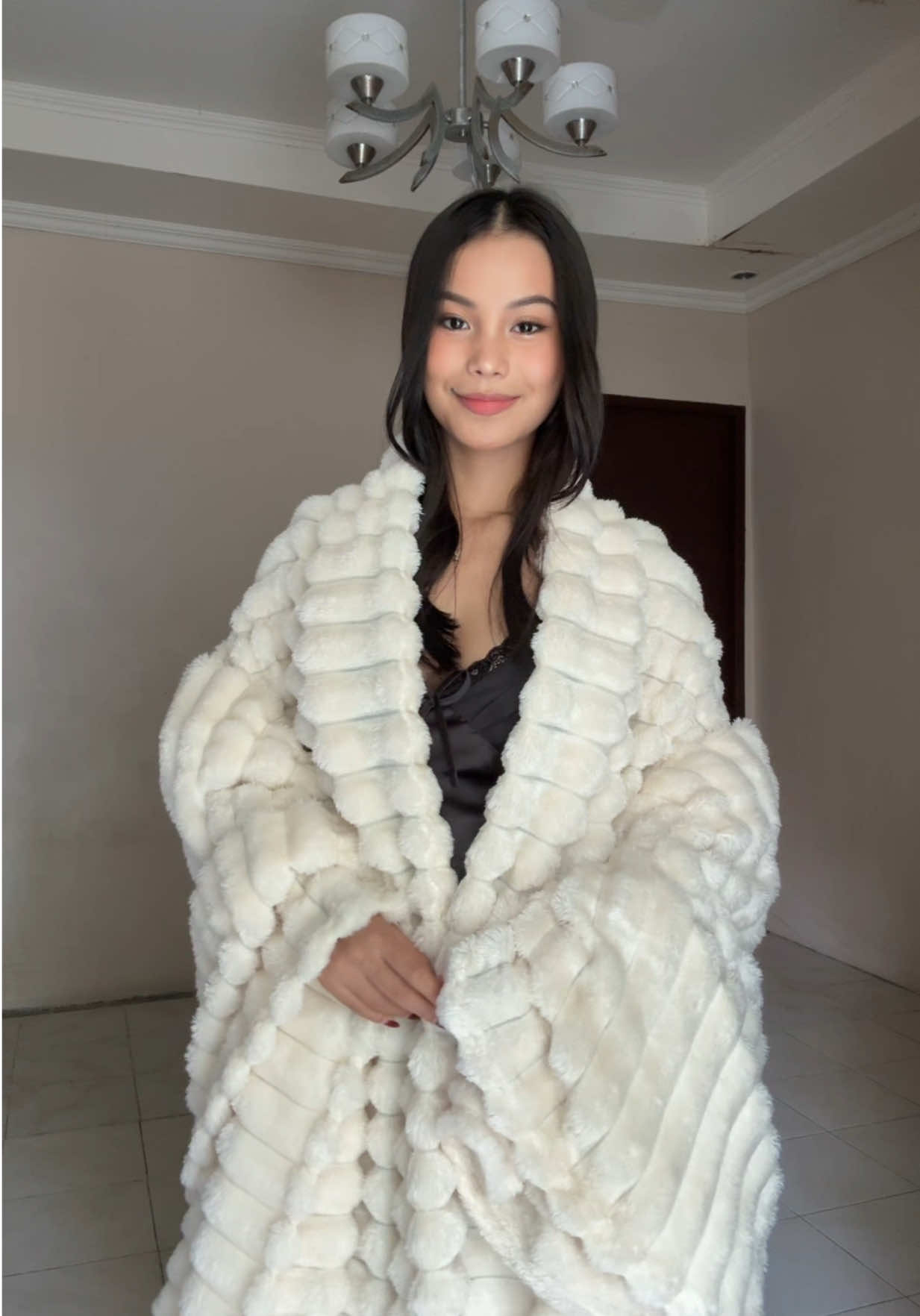 super love this fleece blanket! it’s so fluffyyyy ☁️✨ #blanket #fleece #fleeceblanket #kumot #comforter 