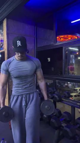 #foryou #viral #tunisia🇹🇳 #GymTok #biceps 