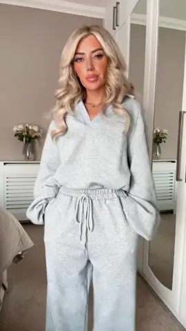 Loungin ☕️ @Katch Me #fyp #fyyyyyy #katchme #loungewear #set 