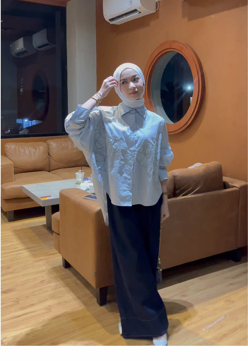 First experience pake celana kayak gini ternyata nyaman polll 