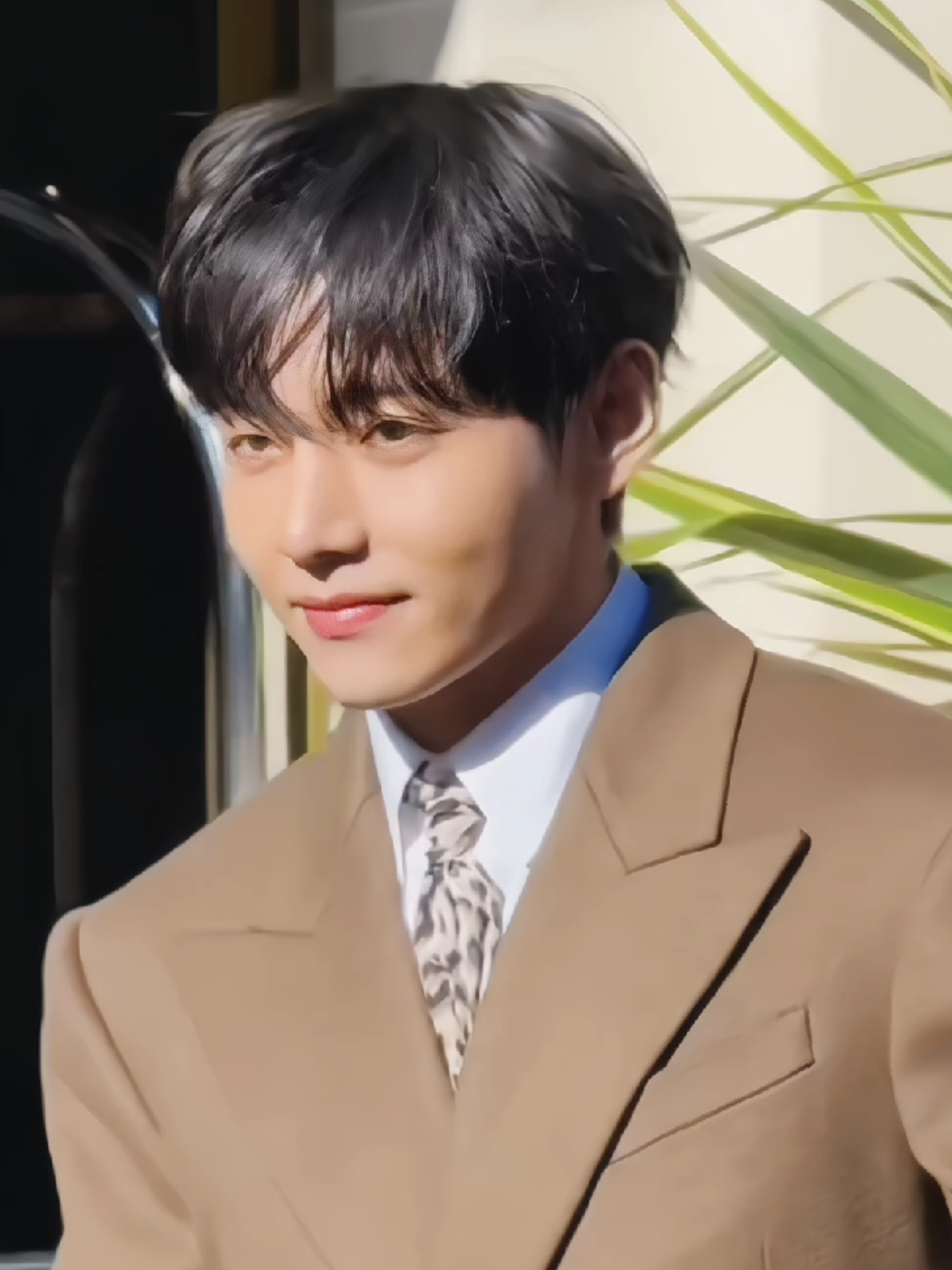 silauuuu sayangkuu V FOR PARIS FASHION WEEK  CELINE AMBASSADOR TAEHYUNG #VxCELINEPFW  #CELINESUMMER2026 #TAEHYUNGxCELINE #김태형 #btsv  ©® glvm.fr