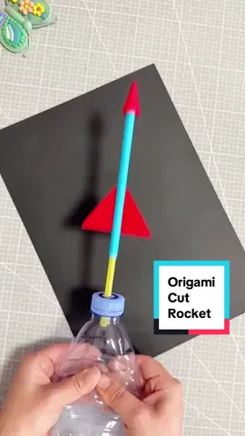 Make a rocket launcher with cardstock and straws, so much fun#parentchildcrafts #creativehandicraft #childrenscrafts #homemadetoys #fypシ゚ 
