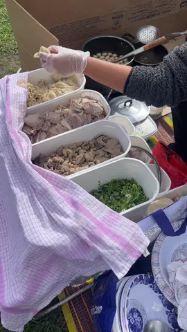 តោះអាហារពេលព្រឹក ដូចនៅខ្មែរដែរ#viralvideos #parcmiribellyon 