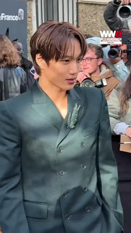 파리패션위크 라코스테 쇼에 참석한 엑소 카이! 빛나세요 정말. #따따디 #WWDKOREA #2026pfw #카이#카ᄋai  
