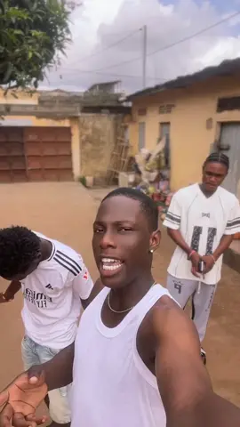 J ai Enfin retrouver l auteur ✍️ de cette chanson 🤣💔@💗🦋joël🦋💞🔐🇹🇬 @Dady🧸🏴‍☠️ @Charro piiirooooooo🥳😂 @zebedollar🎉👊 @_john733 @💯Pheno jr🦋 @boss lady ✌️✨ 